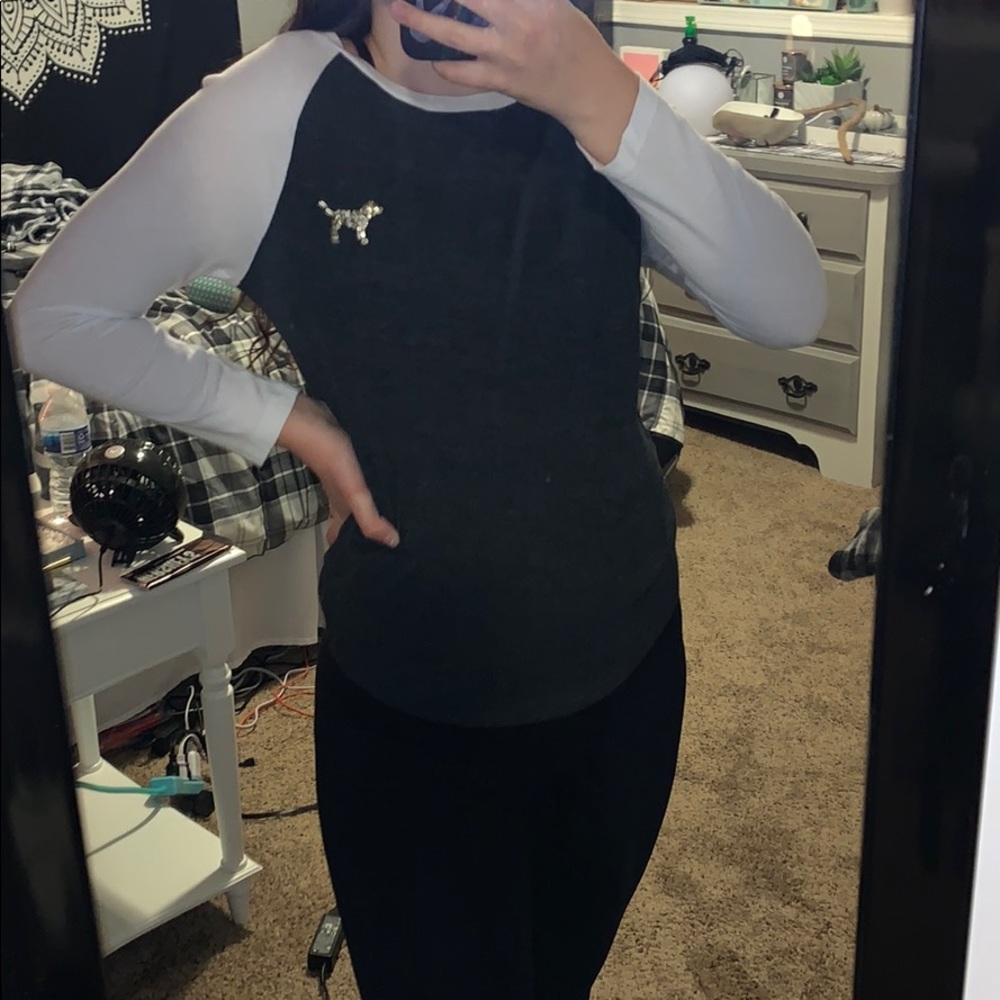 PINK Victoria’s Secret Long Sleeve
